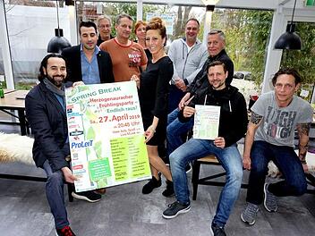 Im Kreis'l trafen sich die Gastronomen mit Organisator Jürgen Rissmann, um das Programm für das Herzogenauracher Kneipenfestival zu verabschieden. Foto: Richard Sänger