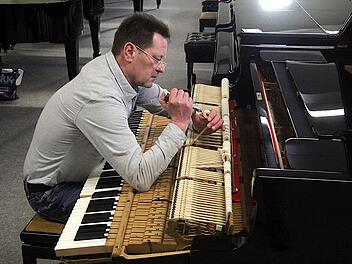 Fritz Sattes bei der Arbeit. Foto: Bastian Reusch