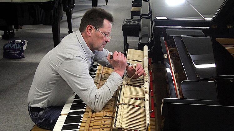 Fritz Sattes bei der Arbeit. Foto: Bastian Reusch