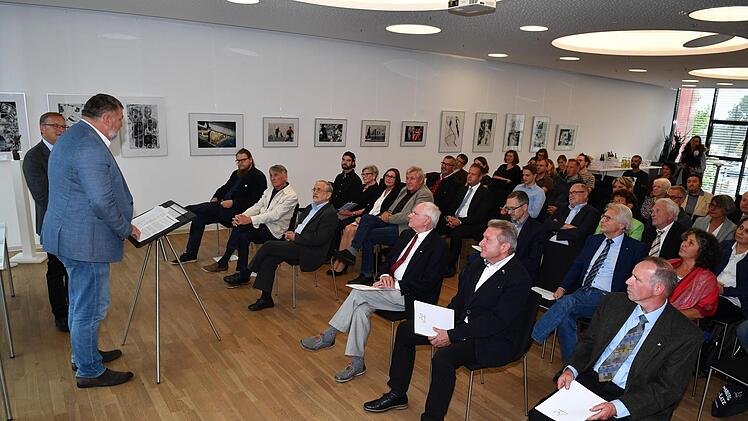 Verleihung der Bürgernadel am 11. Juli im Tagungsraum der Mediengruppe Oberfranken. Foto: Ronald Rinklef