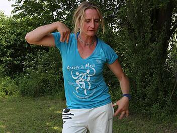 Stefanie Ferreira in ihrem Element: Seit 25 Jahren tanzt die 45-Jährige den Samba. Seit 20 Jahren gibt sie Unterricht. Fotos: Barbara Herbst