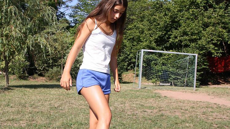 Die Spielplatz-Tester auf dem Euerdorfer Spielplatz. Foto: Ralf Ruppert