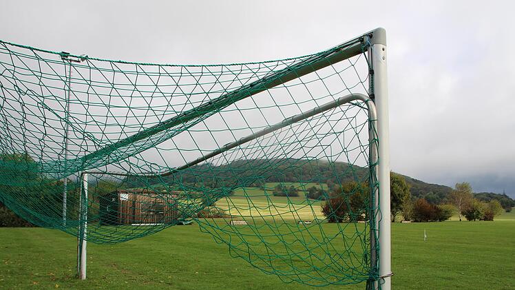Trübe Aussichten: Beim SV Geroda treten alle drei Vorsitzende von ihren Ämtern zurück. Nachfolger  sind nicht in Sicht. Foto: Marion Eckert