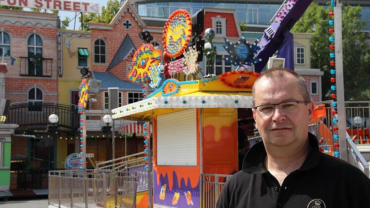 Platzmeister Stefan Schober ist dafür verantwortlich, dass auf dem Festplatz alles passt. Fotos: Simone Bastian