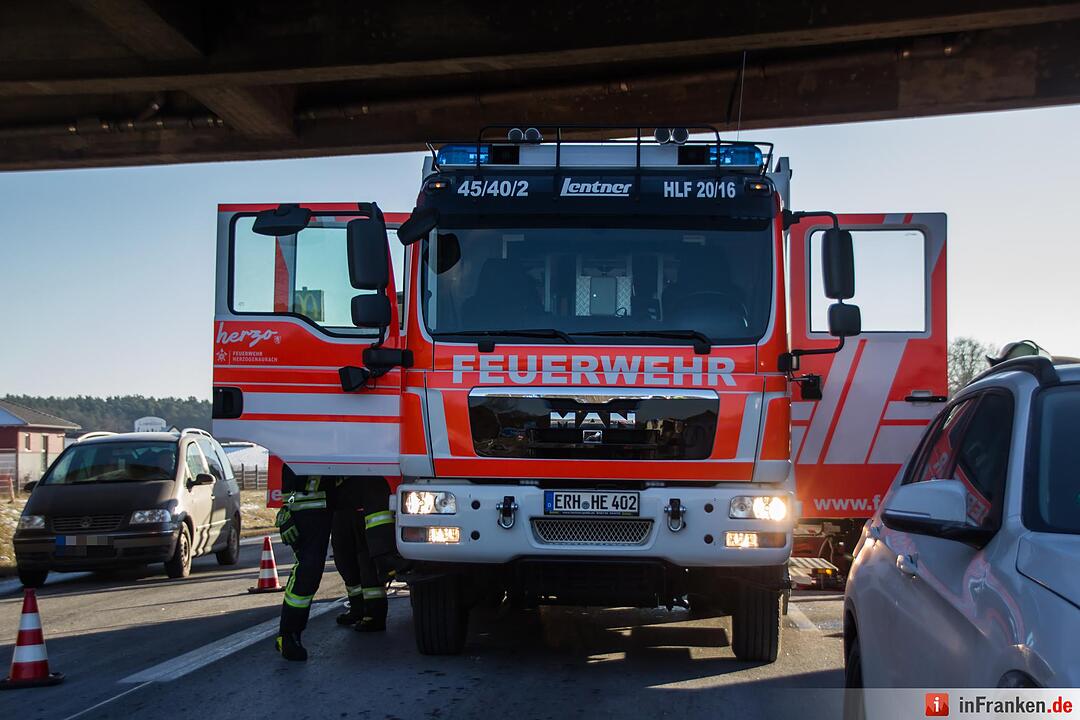 Serienunfall auf A3 bei Heßdorf -zwei Frauen verletzt