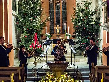 Das Blechbläserquintett Rekkenze Brass (hier bei einem Gastspiel in Neustadt im vergangenen Jahr) gestaltet ein Benefizkonzert in der Schlosskirche in Ahorn.Foto: Archiv/Jochen Berger