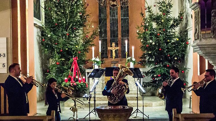 Das Blechbläserquintett Rekkenze Brass (hier bei einem Gastspiel in Neustadt im vergangenen Jahr) gestaltet ein Benefizkonzert in der Schlosskirche in Ahorn.Foto: Archiv/Jochen Berger