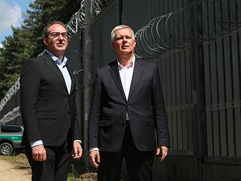 Bundesinnenminister Dobrindt besucht Polen