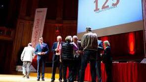 Die eifrigsten Blutspender Unterfrankens wurden im Bad Kissinger Regentenbau geehrt.  Foto: Rotes Kreuz