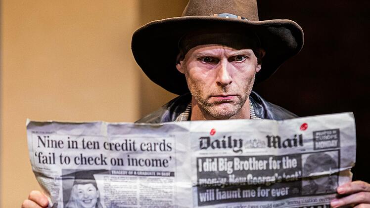 Szene aus "Der kleine Lord" am Landestheater CoburgFoto_ Annemone Taake