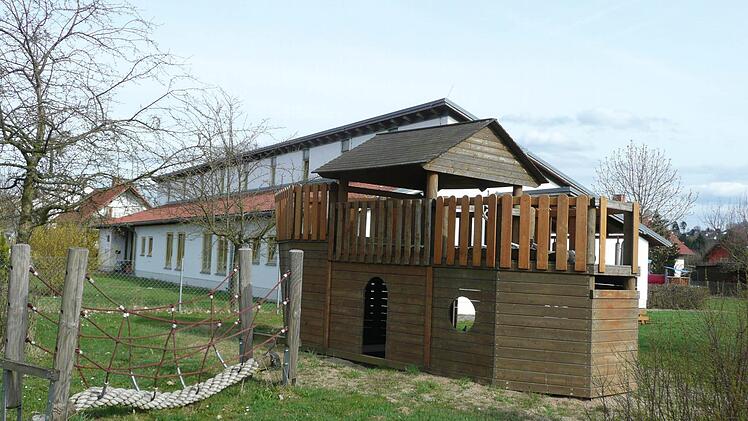 Die größte Krippe im Gemeindegebiet Michelau ist das "Haus Regenbogen" in der Schlesienstraße mit 30 Plätzen - und einer "Arche Noah" im Garten