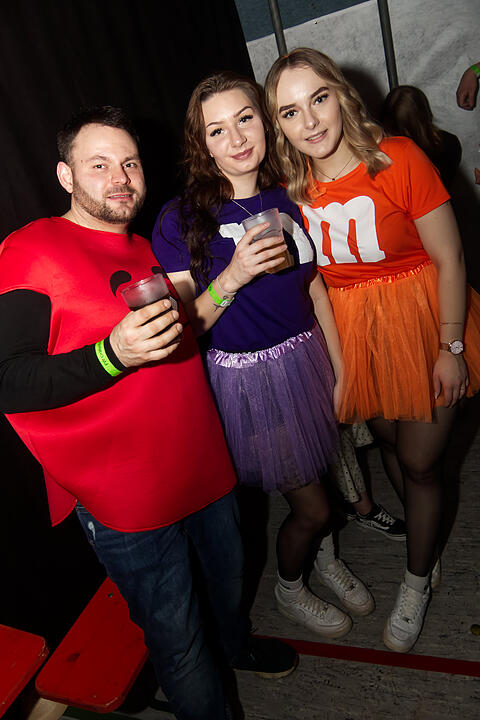 Fasching pur in der Grundschulturnhalle