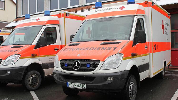 Die Krankenwagen des Kronacher Roten Kreuzes sind...