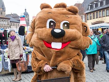 Dieses Maskottchen warb beim verkaufsoffenen Sonntag für ein Geschäft. Foto: Klaus Gagel