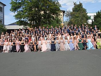 Mit dem bestandenen Abitur beginnt für 135 junge Leute ein neuer Lebensabschnitt.Gerda Völk