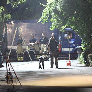 Bayreuther sticht mit Messer auf Notaerztin und drei Sanitaeter ein