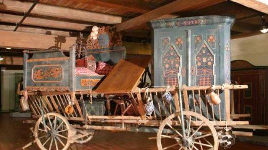 Nachbildung eines Kammerwagens  im Bauernhofmuseum KleinlosnitzBauernhofmuseum Kleinlosnitz