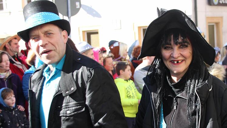 Marktplatztreiben in Stadtsteinach Foto: Jürgen Gärtner