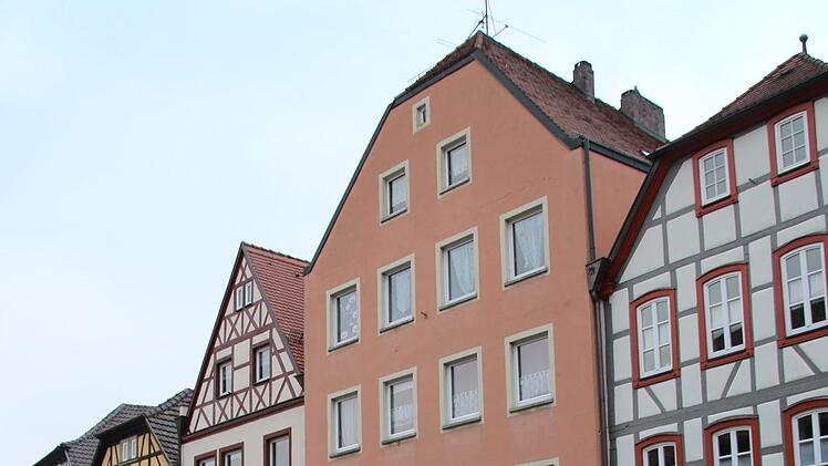 Nach dem Abriss des Gasthauses mit Nebenhaus wurden zwei neue Gebäude errichtet. Thomas Malz