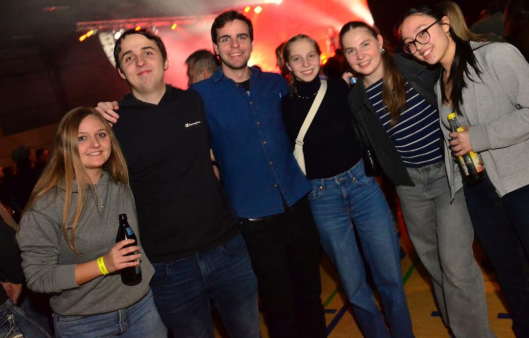 Mit ALLSTAR live auf der B&uuml;hne und Ph&auml;t J&auml;nnys H&ouml;use als Vorband!