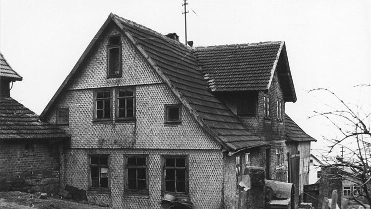 Das Gasthaus "Zur Rhön-Blume". Der Eigentümer des Anwesens war die Familie Weigand.  Buch Silberhof/Walter Kömpel