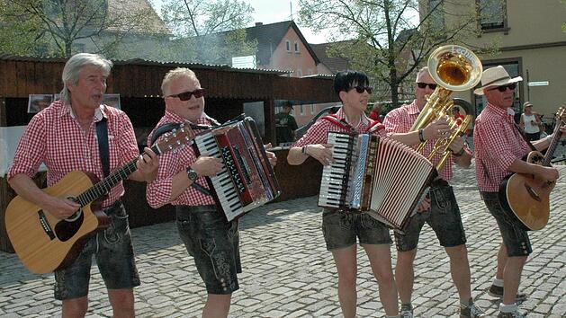 Beim 4. Genussfestival rund ums heimische Bier sorgen die Albertos in K&ouml;nigsberg wieder f&uuml;r z&uuml;nftige Musik. Foto: Moni G&ouml;hr/Landratsamt Ha&szlig;berge