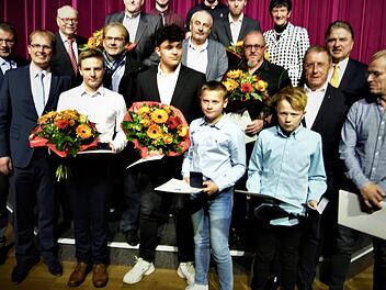 Die Sportauszeichnungen in Silber und Gold. Foto: Werner Reißaus