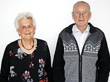 Im Kreise seiner Familie und vieler Freunde konnte Werner Knabner seinen 85. Geburtstag feiern. Besonders froh ist er, dass er mit seiner Frau Sieglinde eine starke Stütze an seiner Seite hat. Foto: privat