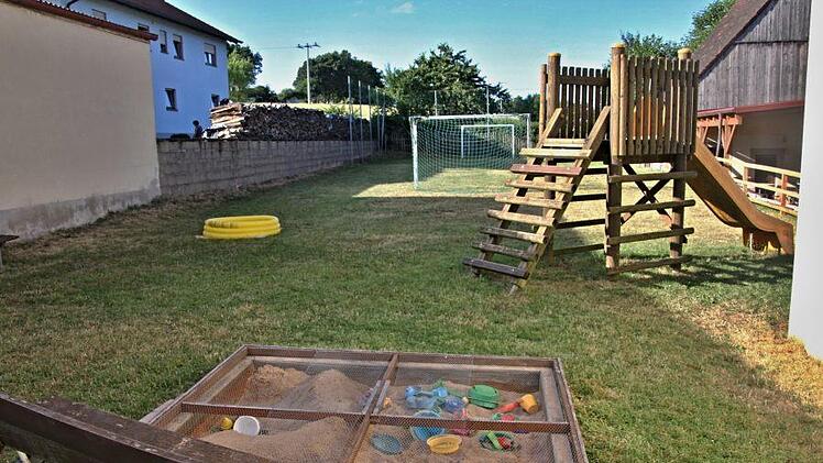 Bald soll der Spielplatz in Birkenfeld erneuert und mit mehr Spielgeräten ausgestattet werden.  Foto: Helmut Will
