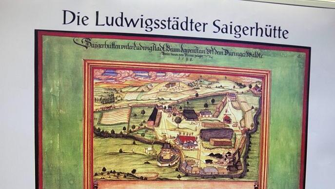 Besonders stolz ist man auf die kolorierte Zeichnung der Ludwigsstadter Saigerhütte.Heike Schülein