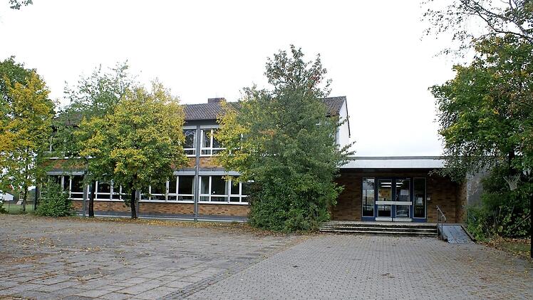 Im Fokus der Pläne stehen die alte Schule und ihr großes Umfeld Foto: nr