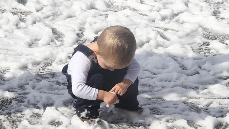 Löschschaum ist nicht nur zum Löschen da. Foto: Michael Busch