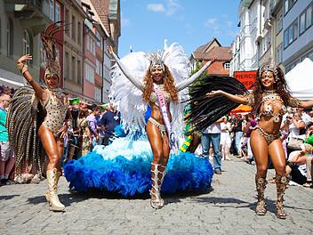 Höhepunkt des Samba-Festivals wird auch diesmal der große Umzug am Sonntag sein - ab 14 Uhr. Foto: Sambaco