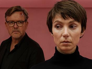 Die Gerichtsgutachterin Karla Eckhardt (Julia Koschitz) l&auml;sst sich mit dem Architekten Carsten Spanger (Justus von Dohn&aacute;nyi) in der Psychiatrie auf ein psychologisches Duell ein, das ihr alles abverlangt.