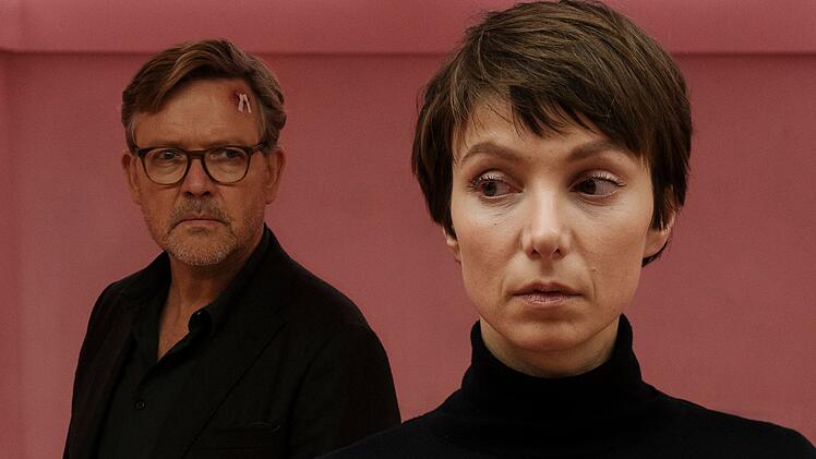 Die Gerichtsgutachterin Karla Eckhardt (Julia Koschitz) l&auml;sst sich mit dem Architekten Carsten Spanger (Justus von Dohn&aacute;nyi) in der Psychiatrie auf ein psychologisches Duell ein, das ihr alles abverlangt.