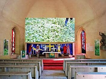 Eine Videoinstallation von Margarethe Kollmer ist in der Coburger Salvatorkirche zu sehen. Foto: Archiv