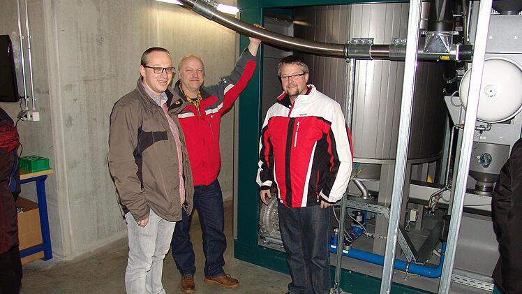 Die Geschäftsführer der ZukunftsEnergie Marktschorgast, Ronny Metzner, Ulrich Reinhardt und Marc Benker.