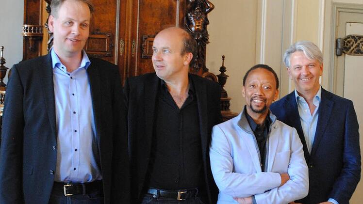 Führungscrew für die Übergangszeit: Verwaltungsdirektor Fritz Frömming, Generalmusikdirektor Roland Kluttig, Ballettchef Mark McClain und Schauspieldirektor Matthias Straub.  Foto: Carolin Herrmann