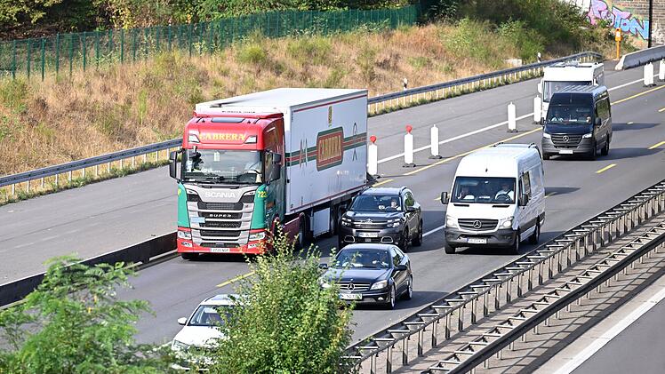 Sonntagsfahrverbot f&uuml;r Lkw ausgesetzt