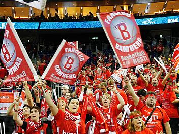 Nach fünf Jahren hatten die Bamberger Fans bei einem Top-Four-Turnier wieder einmal Grund zum Jubeln. Foto: Daniel Löb