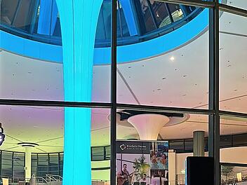 Andreas K&uuml;mmert bei seinem ersten Auftritt in der KissSalis Therme im September 2023.