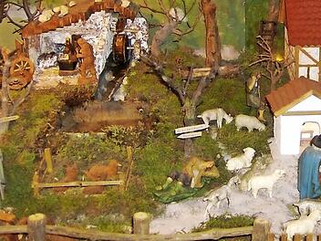 Benno Fuchs' große Leidenschaft ist es, Krippen zu bauen.  Fotos: Petra Malbrich