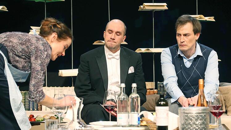 "Der Vorname": Szene aus der Coburger Erstaufführung im Theater in der Reithalle.Foto: Henning Rosenbusch