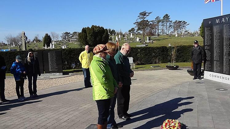 Kranzniederlegung im Peace Park