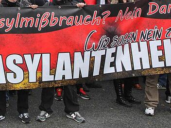 Neuauflage am 31. Oktober? Vor einem Jahr war es bereits zu einer Demonstration von Rechtsradikalen in Bamberg gekommen.   Foto: riegerPress