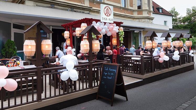 Lichtenfels: Nachfolger vom Café "Herolds" hat offizielle Eröffnung gefeiert - "Startschuss"