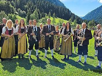 Die „Egerländer Blasmusik“ spielt am Sonntag, 2. Juli, im Staatsbad in der Wandelhalle.
