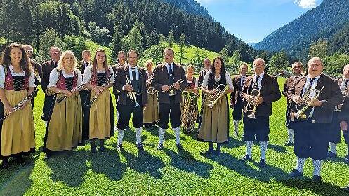 Die „Egerländer Blasmusik“ spielt am Sonntag, 2. Juli, im Staatsbad in der Wandelhalle.