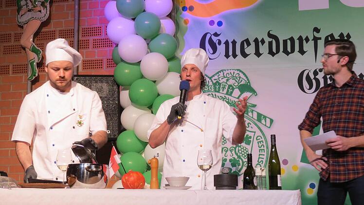 Beim "Kochduell" blieb kein Auge trocken - Humor köstlich gewürzt mit Lokalkolorit. Foto: Doris Bauer