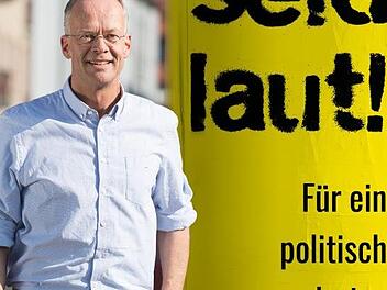Burkhard Hose kritisiert die CSU dafür, dass sie  "menschenfeindliche Politik als Erfolgsmeldung hinausposaunt".